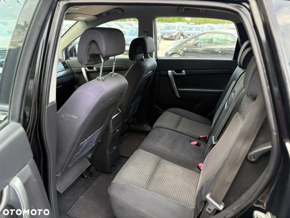 Chevrolet Captiva 2.4 4WD 7 Sitzer LT - 16
