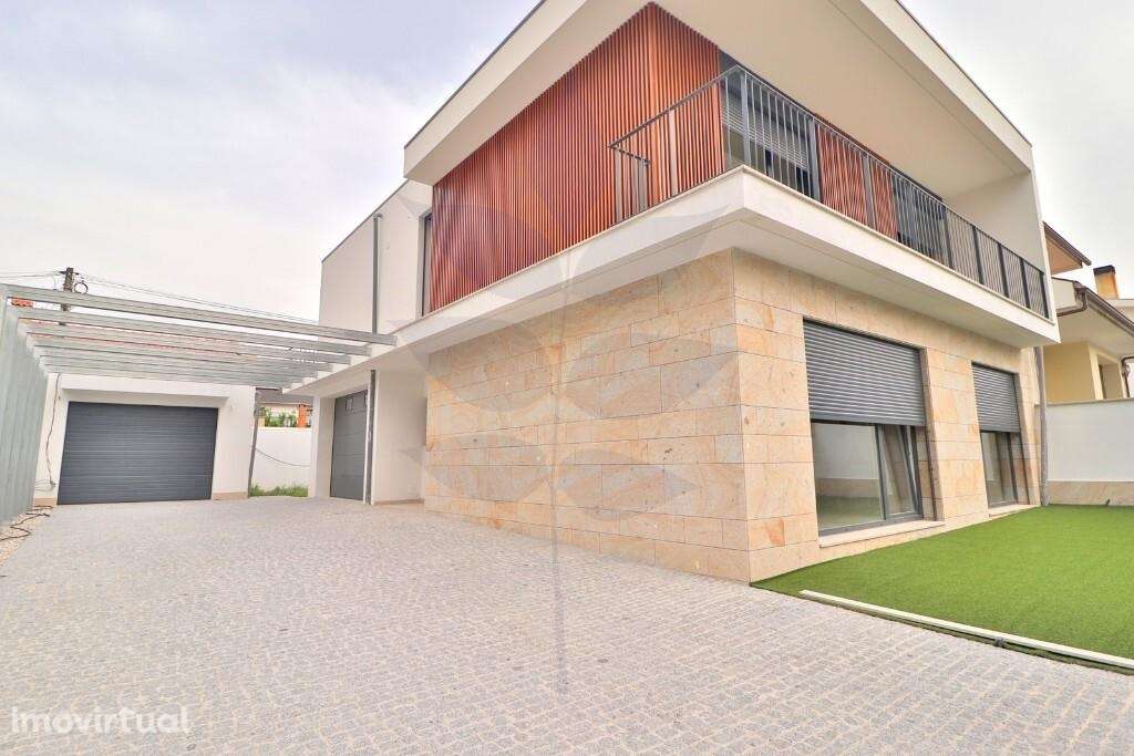 Moradia T4 - 2 suítes - em Palmeira, Braga - Grande imagem: 4/33