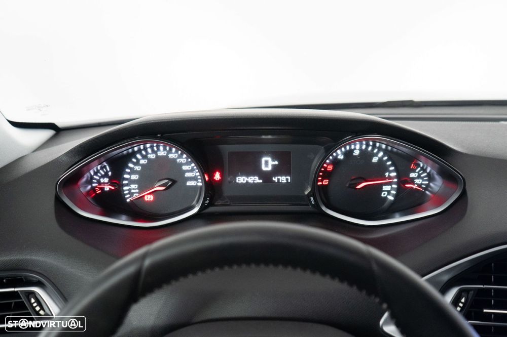 Peugeot 308 SW 1.5 BlueHDi Style - 25