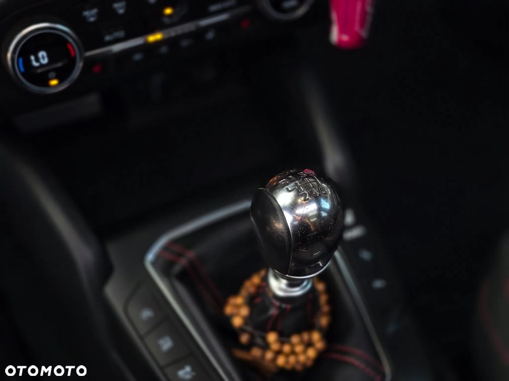 Ford Focus 2.0 EcoBlue ST-Line - 39