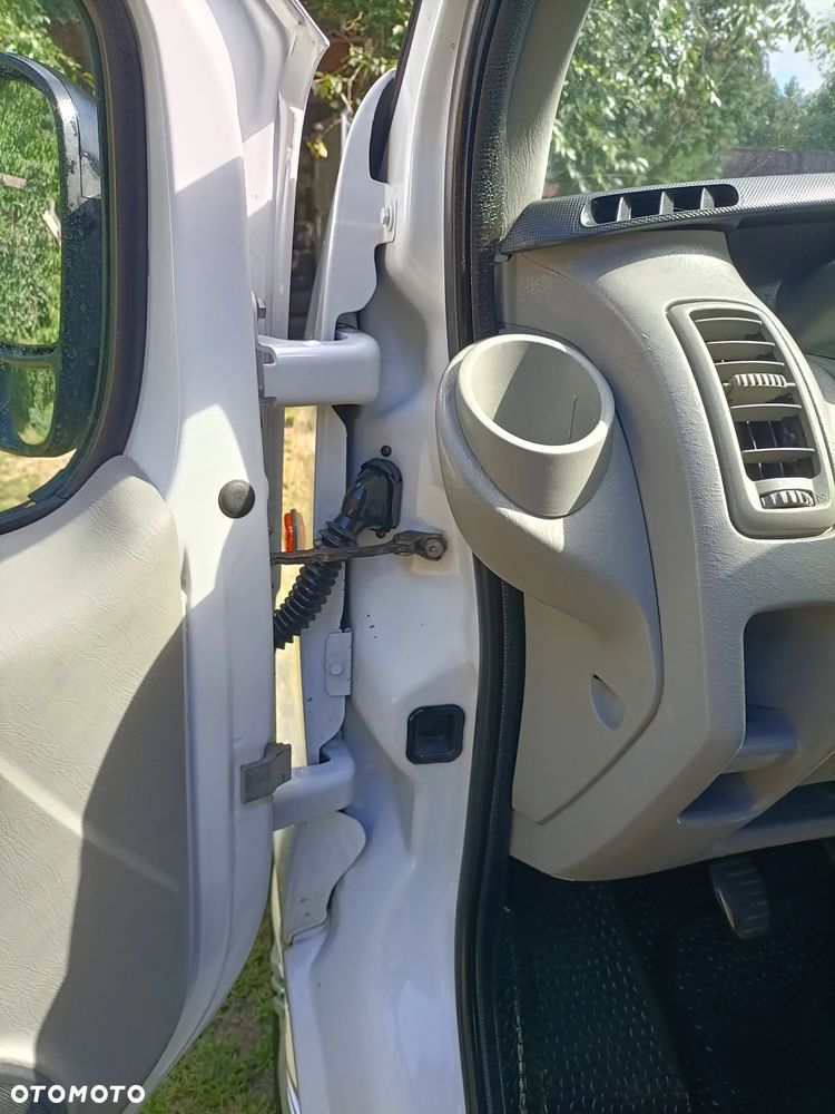 Opel Vivaro - 15