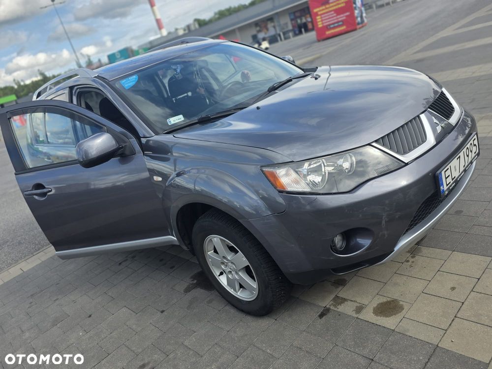 Mitsubishi Outlander 2.0 DID Intense + - 7