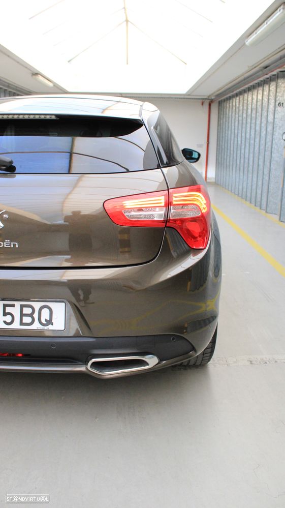 Citroën DS5 e-HDi 115 EGS6 SoChic - 52