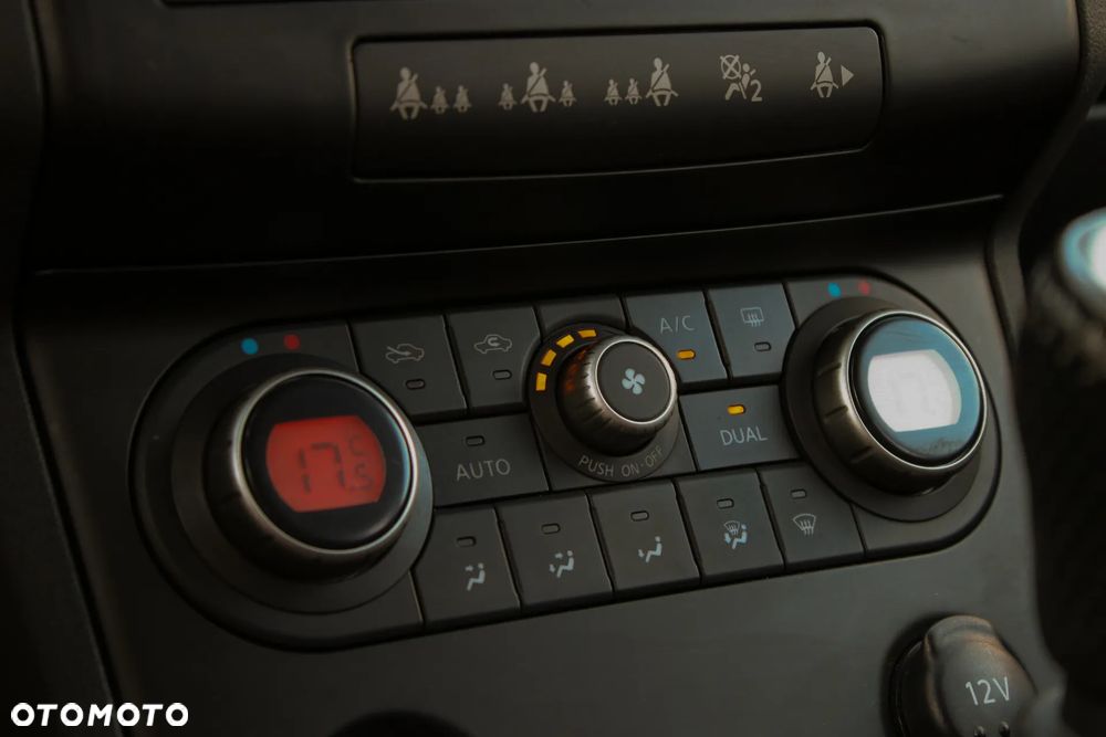 Nissan Qashqai+2 2.0 4x4 tekna - 33