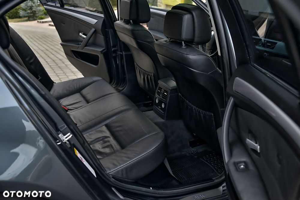BMW Seria 5 530d Edition Exclusive - 38