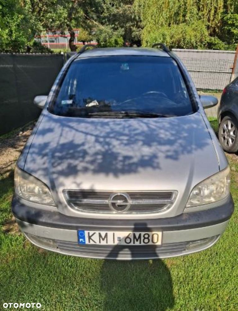 Opel Zafira 1.8 16V Comfort - 4