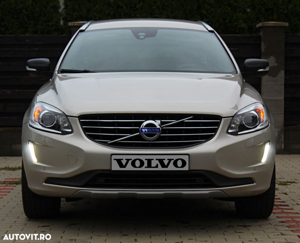 Volvo XC 60 D5 AWD Geartronic Summum - 7