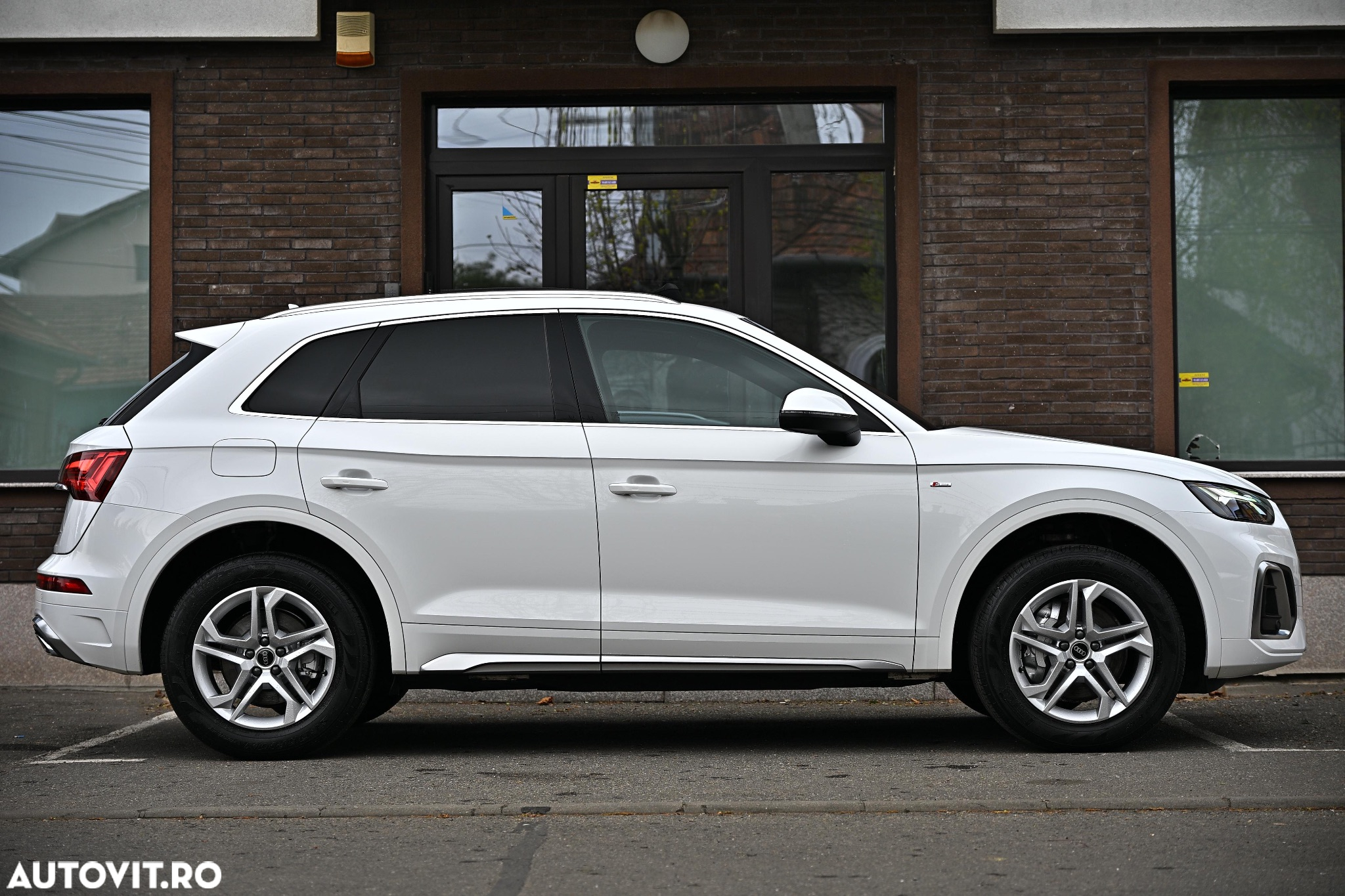 Audi Q5 40 TDI quattro S tronic MHEV S Line - 9