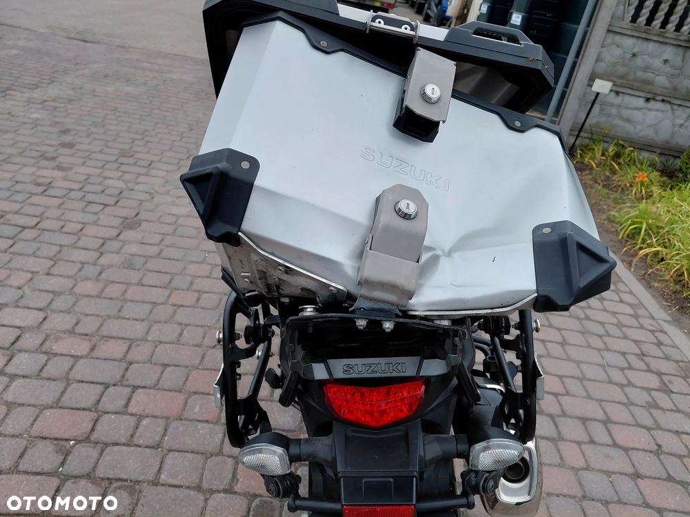 Suzuki V-STROM - 21