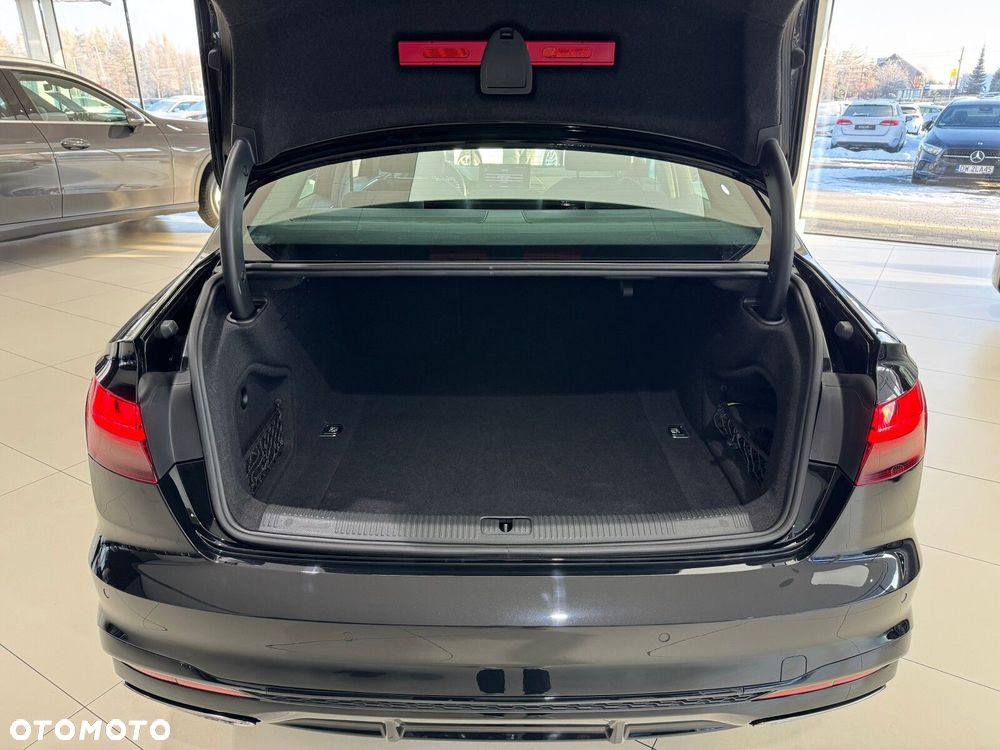 Audi A4 Limousine - 17