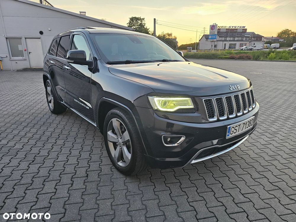 Jeep Grand Cherokee ver-3-0-crd-overland-summit-platinum - 2