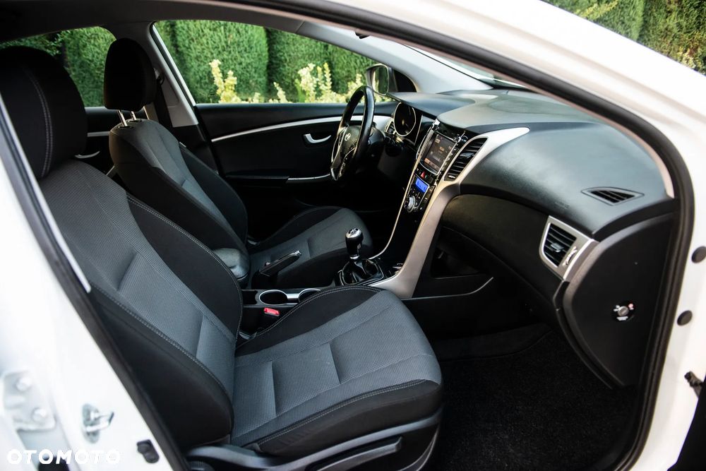 Hyundai i30 1.6 GDI Comfort - 38
