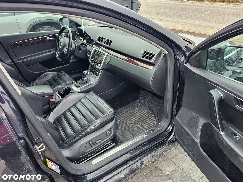 Volkswagen Passat - 9