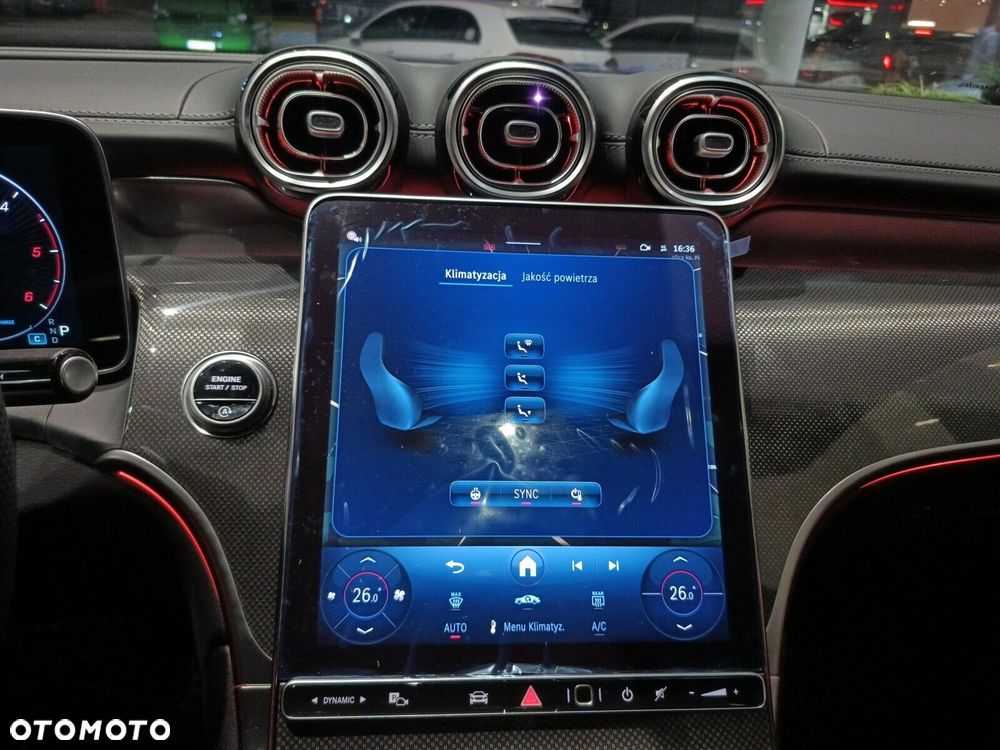 Mercedes-Benz GLC - 27