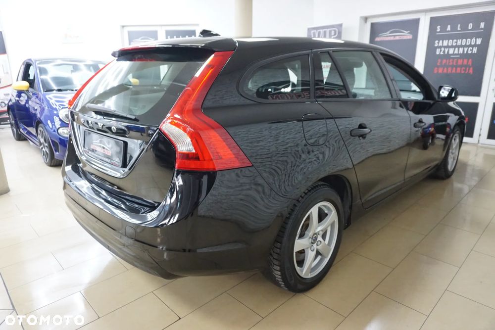 Volvo V60 D2 Kinetic - 11