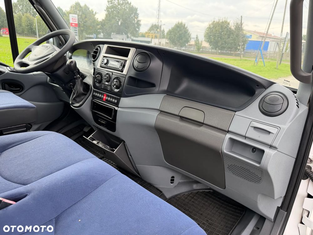 Iveco 60C18 * 3.0 / 180KM * Rama do zabudowy * Rozstaw osi: 3.45m * - 33