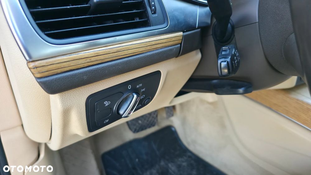 Audi A6 Avant - 16