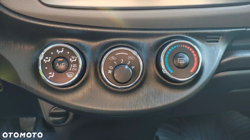 Toyota Yaris 1.33 Active - 23