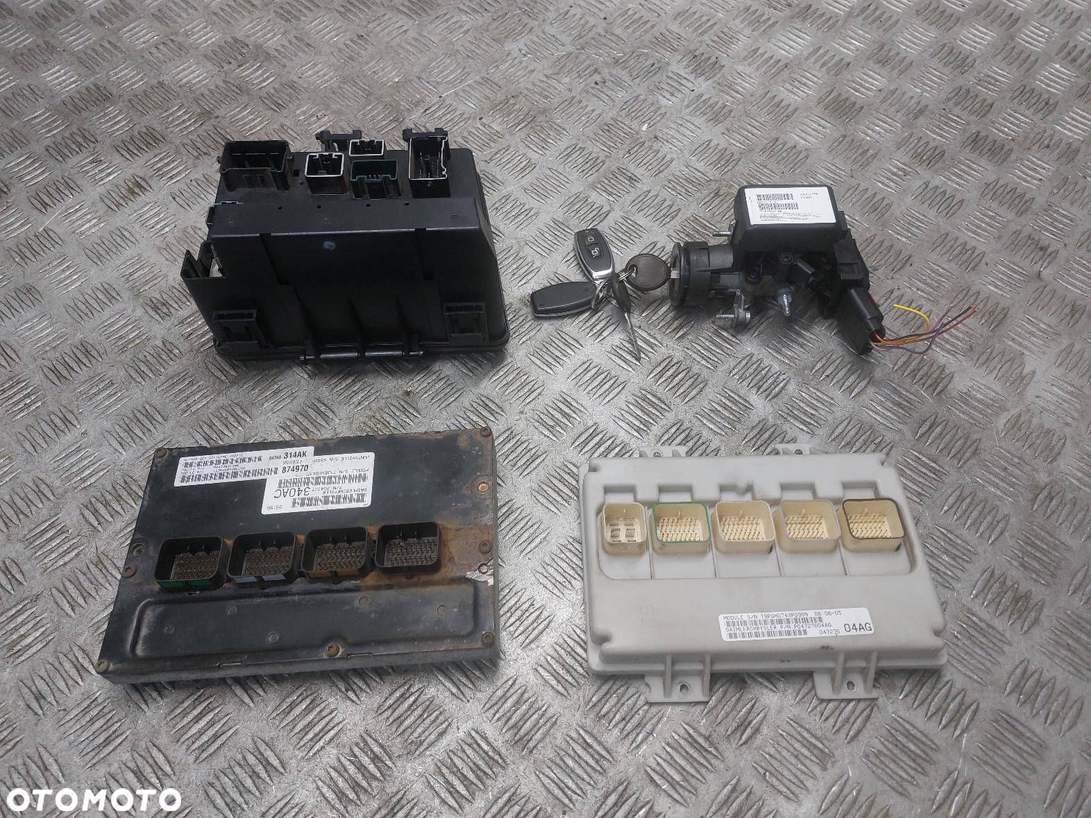 ZESTAW STARTOWY CHRYSLER  PACIFICA I 3.5 V6 4X4 P04727340AC - 1