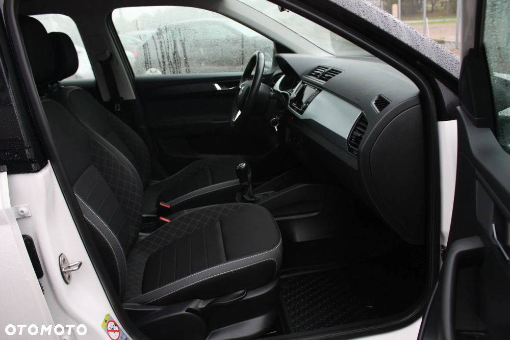 Skoda Fabia 1.0 Ambition - 33