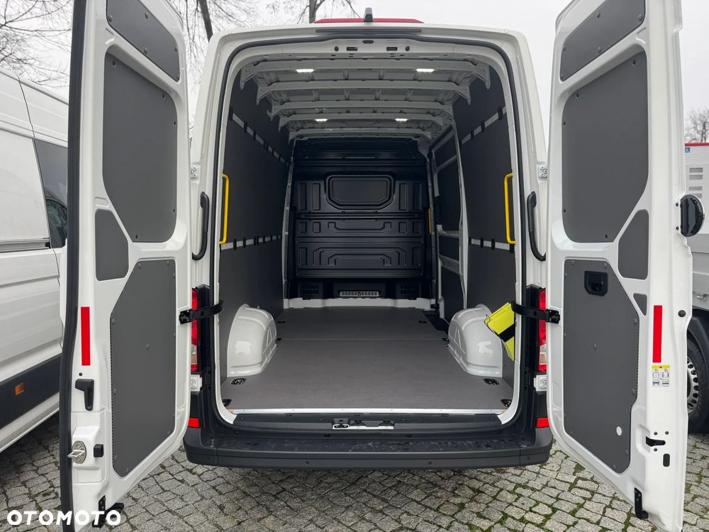 Volkswagen Crafter Furgon - 24