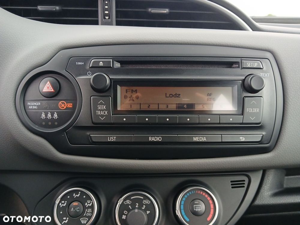 Toyota Yaris 1.0 Active EU6 - 32