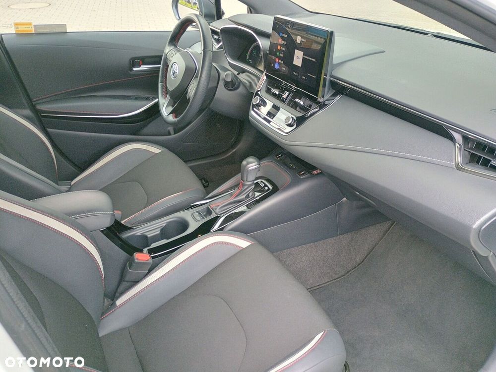 Toyota Corolla 1.8 Hybrid GR Sport - 11