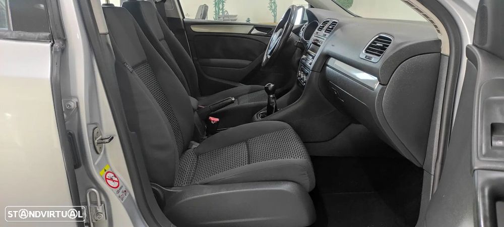 VW Golf 1.6 TDi Confortline - 23