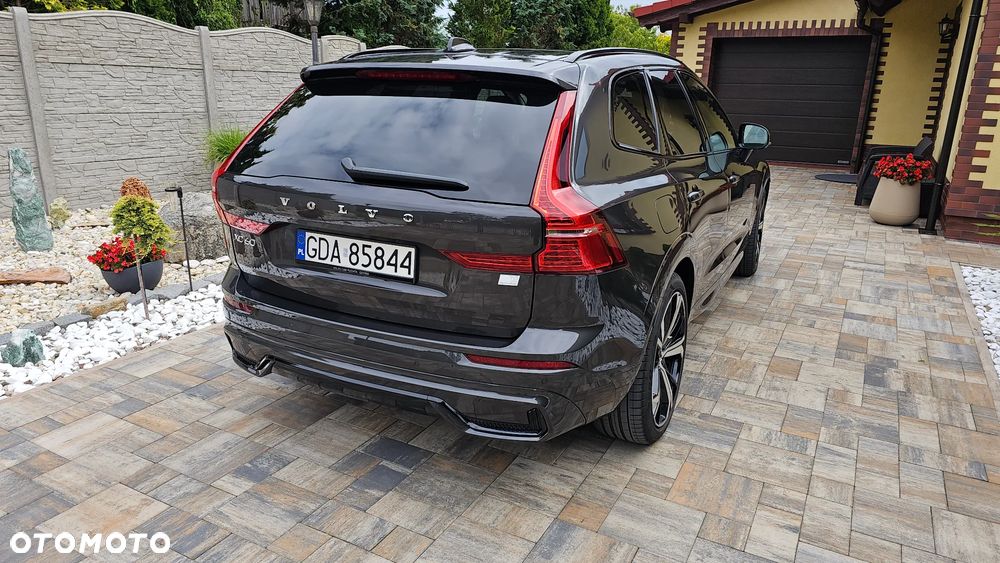Volvo XC 60 T8 Plug-In Hybrid AWD Ultimate Dark - 9