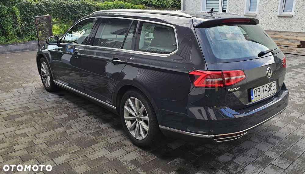 Volkswagen Passat 1.6 TDI SCR DSG Comfortline - 2