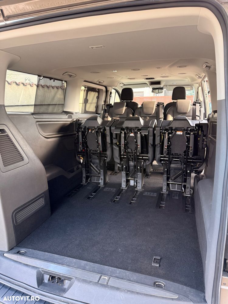 Ford Tourneo Custom - 20