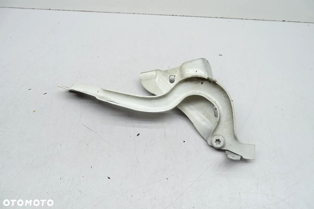 MERCEDES KLASA B W246  Zawias Maski Przedni Lewy  2468800328 - 2