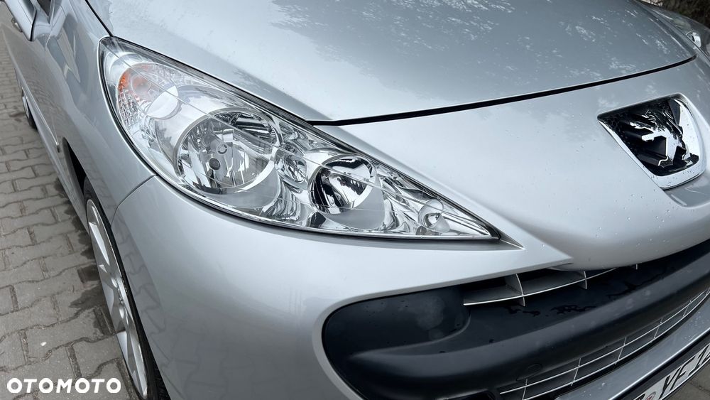 Peugeot 207 CC 120 VTi Active - 35