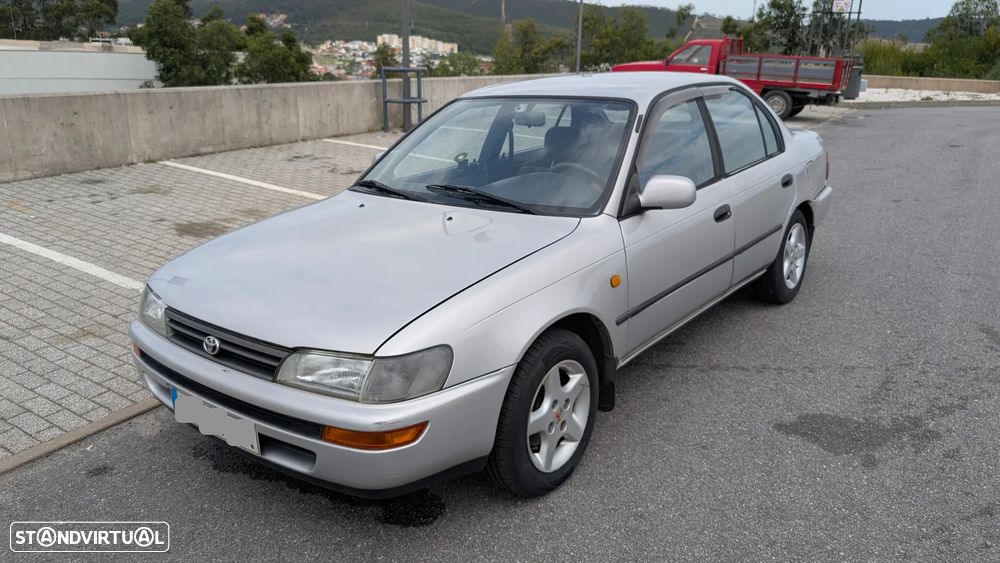 Toyota Corolla - 2