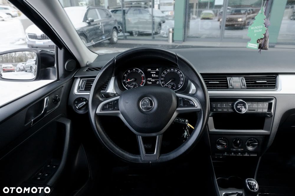 Skoda RAPID Spb 1.2 TSI Ambition - 14