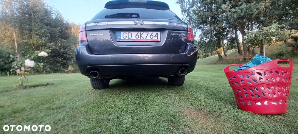 Subaru Legacy 2.0R Trend - 1