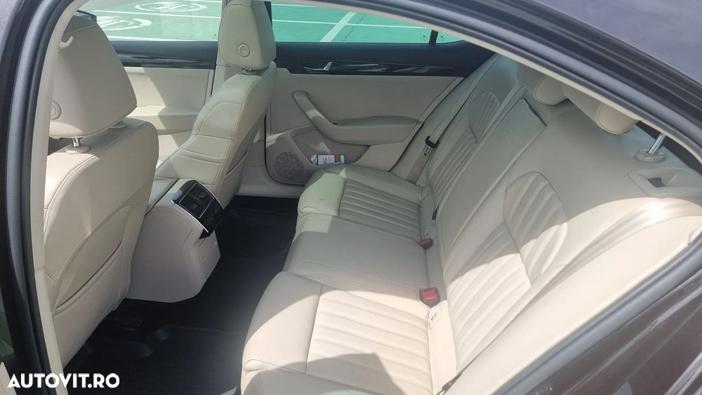 Skoda Superb 2.0 TDI DSG Laurin & Klement - 6