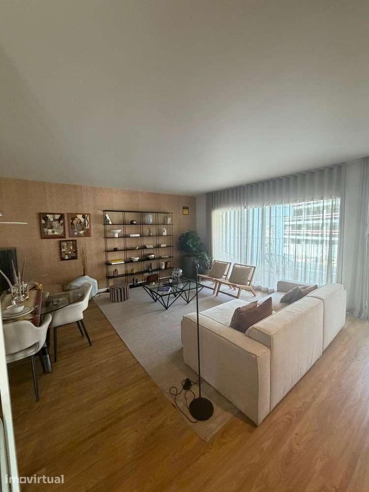 T1 Novo com piscina, garagem e acessibilidade - Grande imagem: 4/8