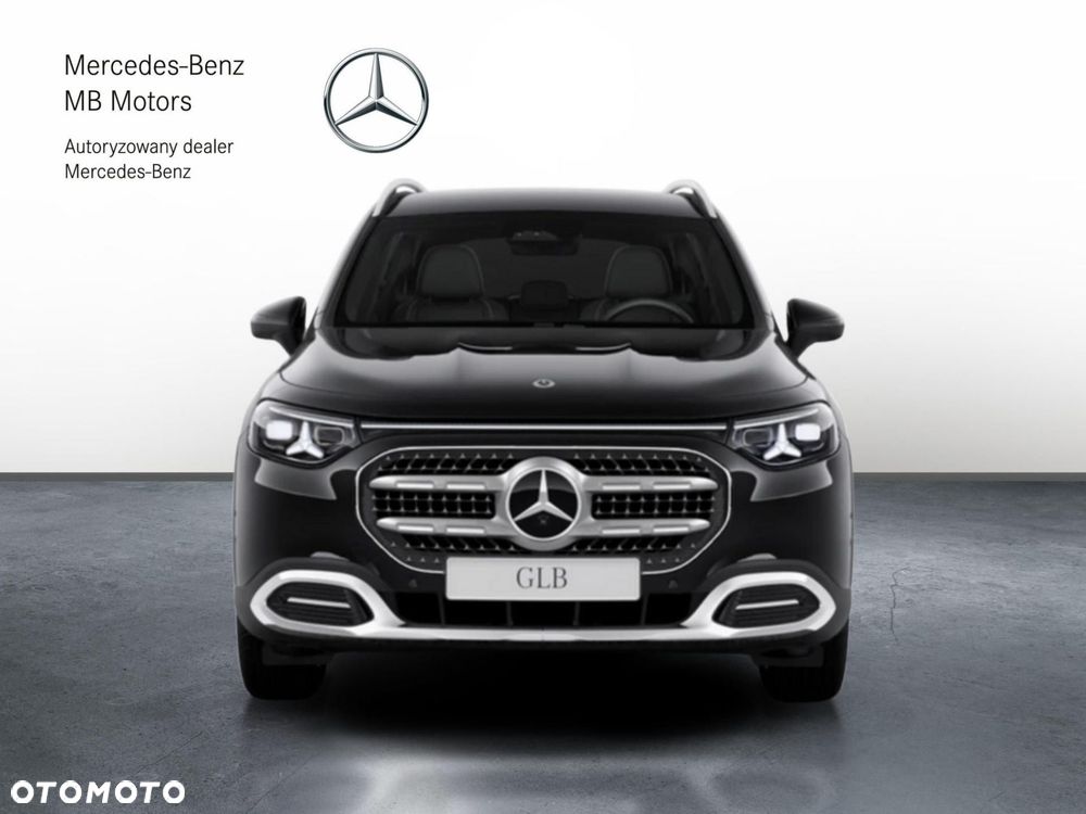 Mercedes-Benz GLB - 8