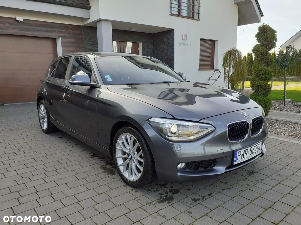 BMW Seria 1 116d Sport Line - 2