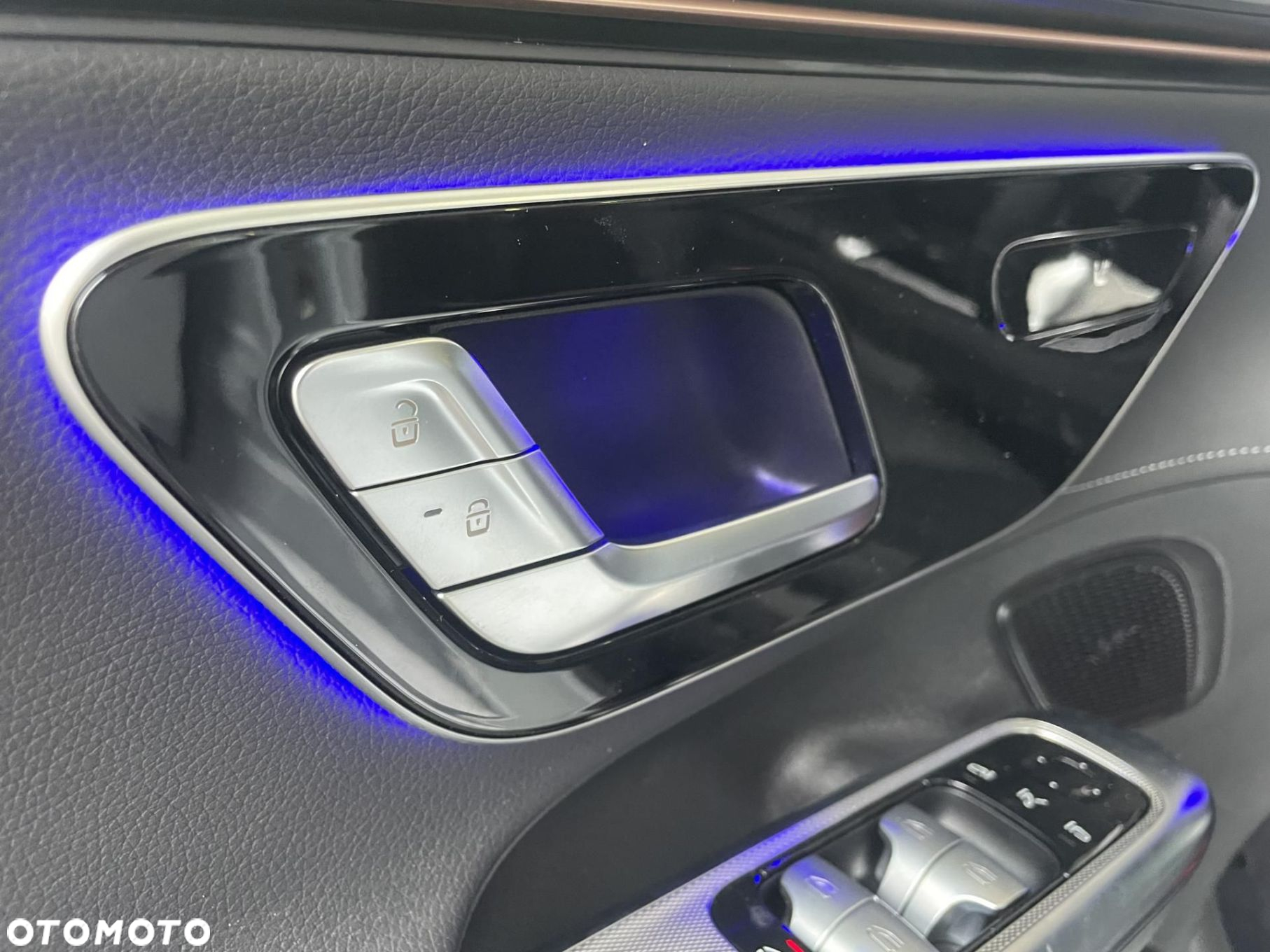 Mercedes-Benz EQE - 10