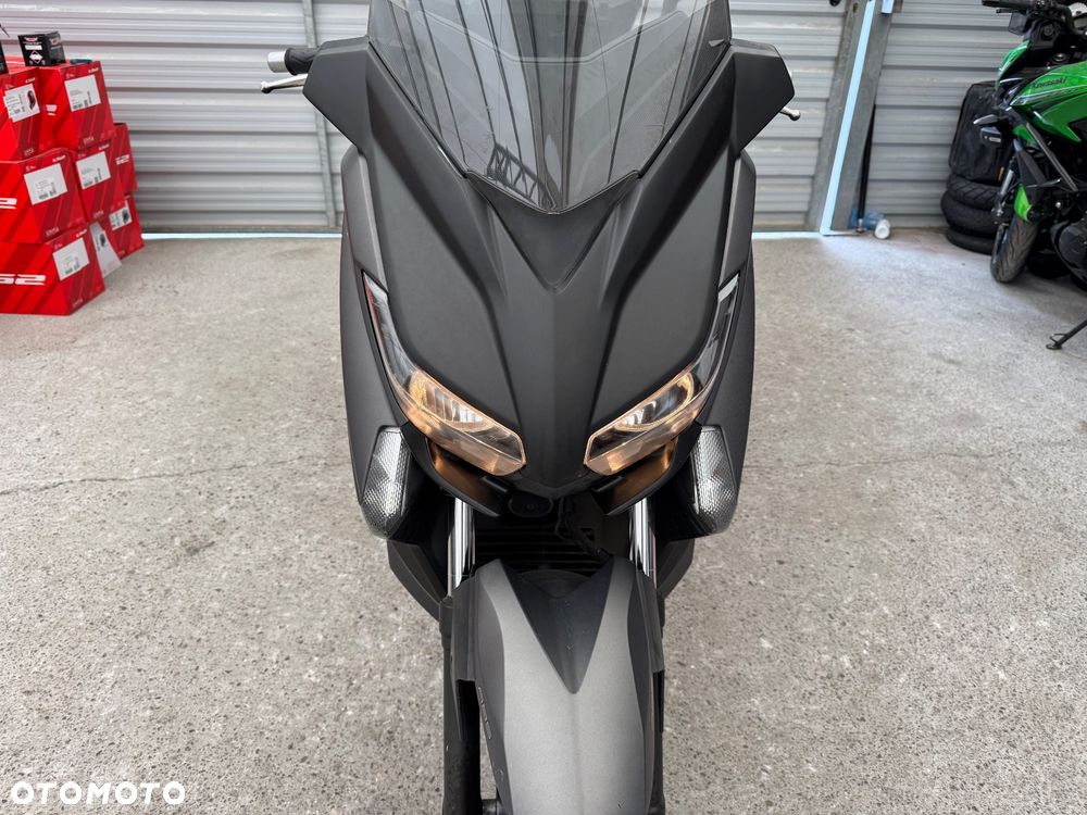 Yamaha X-max - 15