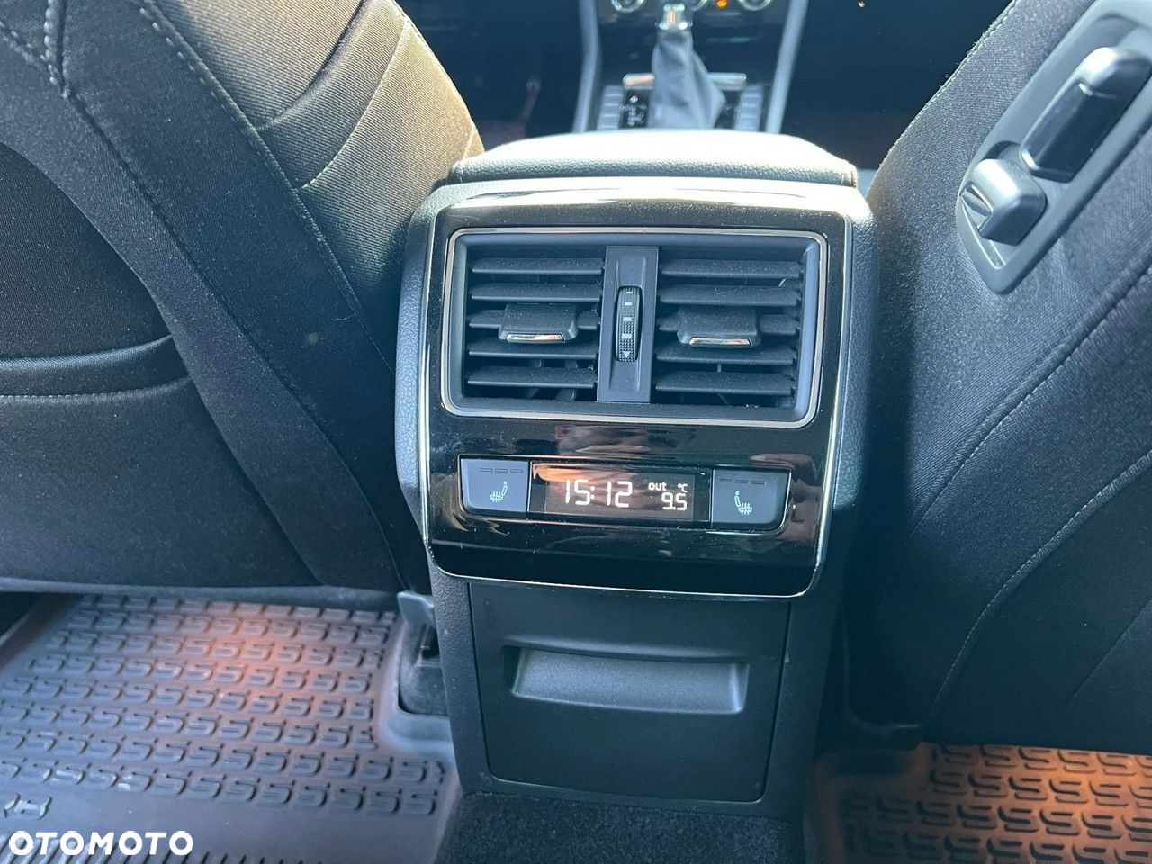 Skoda Superb 2.0 TDI Style DSG7 - 27