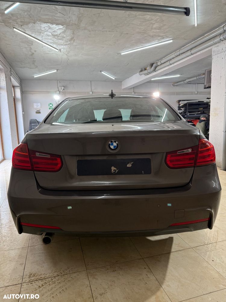 BMW Seria 3 320d Aut. - 2