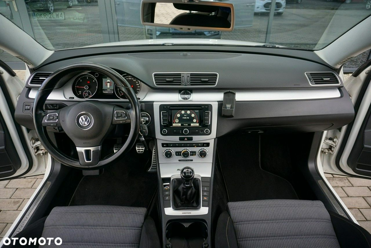 Volkswagen Passat Alltrack 2.0 TDI 4Mot - 9