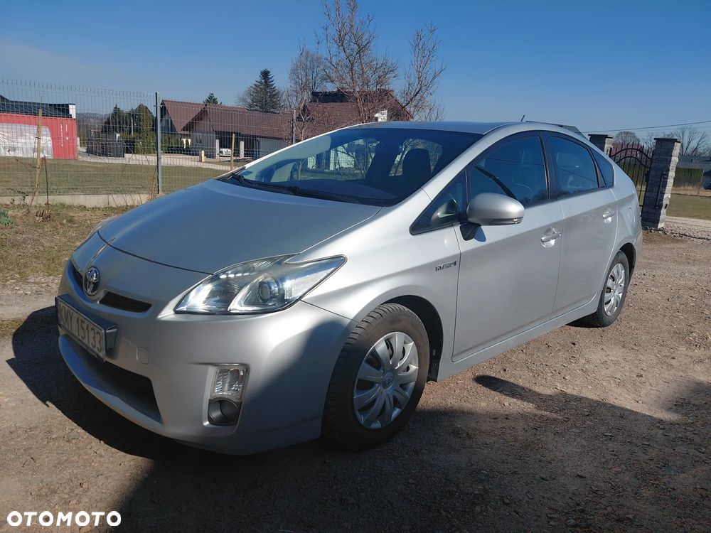 Toyota Prius 1.8 HSD Prestige - 2