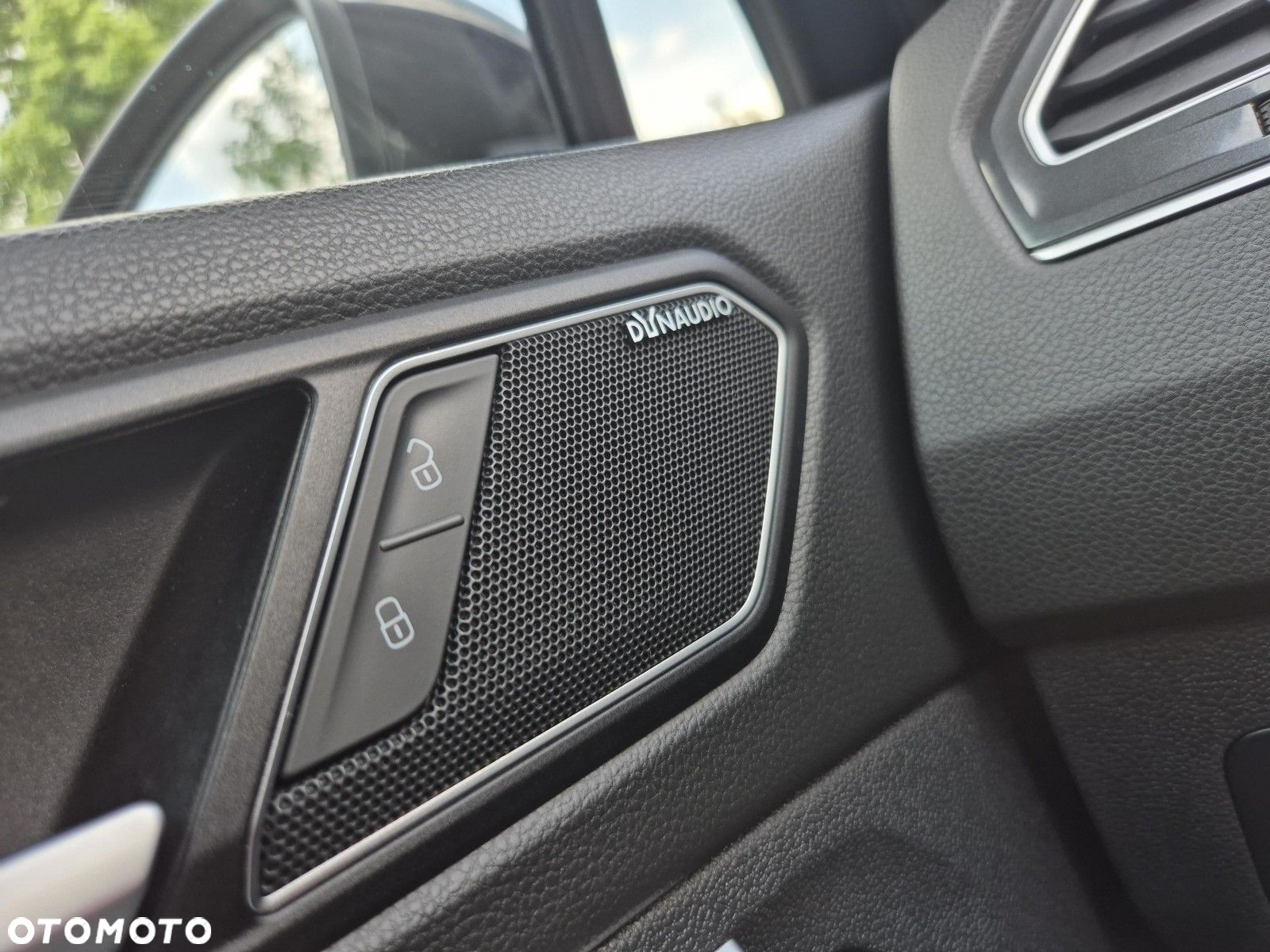 Volkswagen Tiguan 2.0 TSI 4Mot Highline DSG - 23