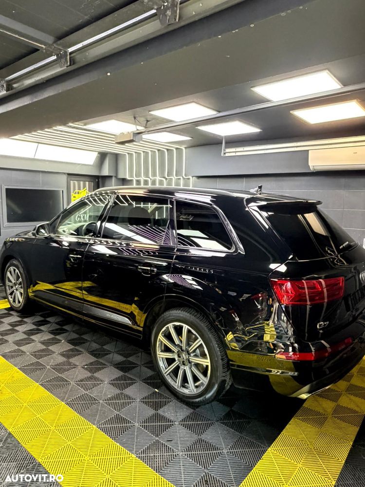 Audi Q7 - 3