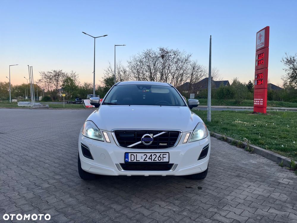 Volvo XC 60 D5 AWD R-Design - 2