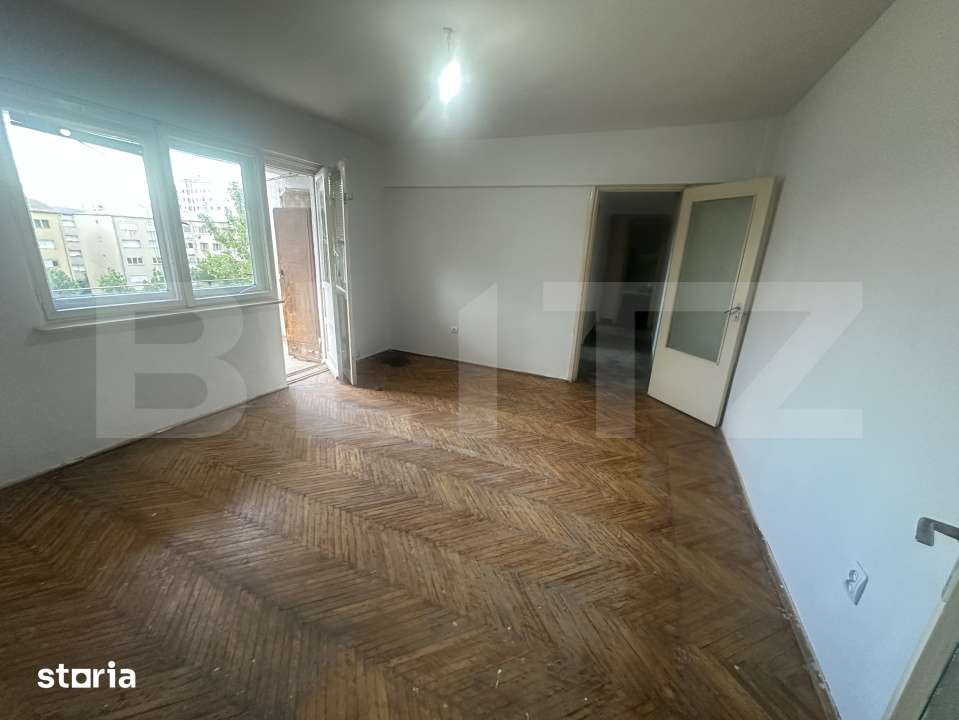 Apartament 4 camere, 79 mp utili, zona Micro 16 — fotografia 1